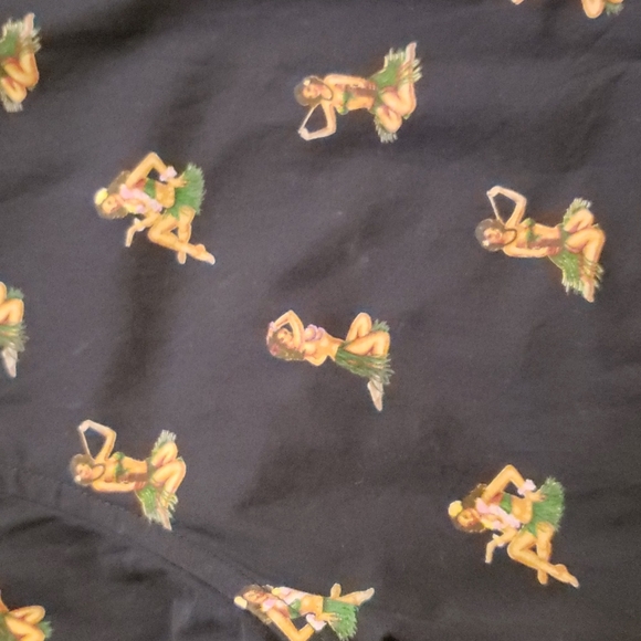 Short sleeve button up - Picture 3 of 4